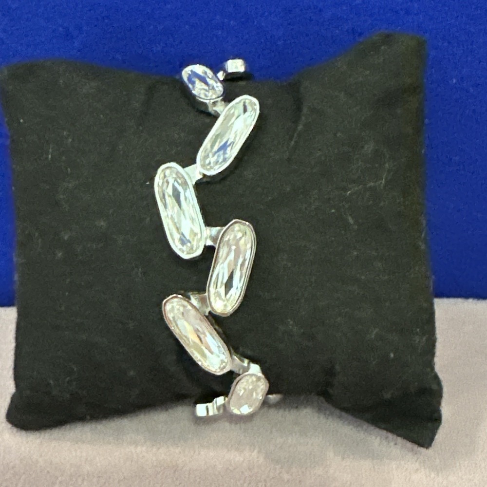 Designer Rebecca Italy Swarovski Oval Crystal Cuff Bracelet EUC Glam Statement